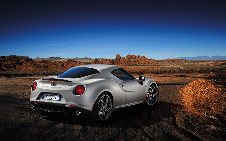  Alfa Romeo 4C Launch Edition (960) 2013 года  (WW) (фото 11 из 19)
